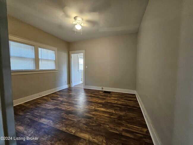 Building Photo - 3141 Taylor Blvd