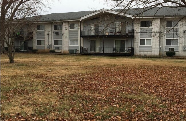 Coming soon! Walking distance to downtown Franklin and Bicentennial Park! - Coming soon! Walking distance to downtown Franklin and Bicentennial Park! House