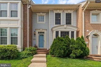 Building Photo - 3906 Valley Ridge Dr