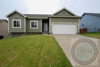 Building Photo - 809 Lake Tahoe Dr