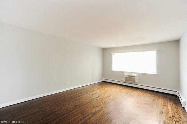 Large Rooms - 750 Chestnut St