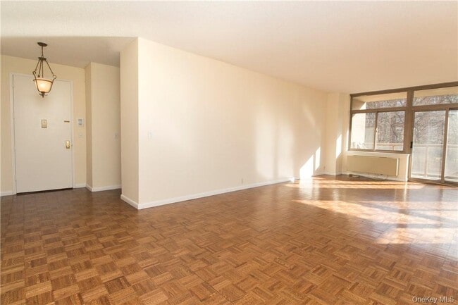 Foto del edificio - 35 N Chatsworth Ave