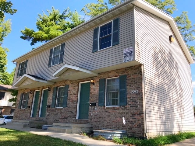 Building Photo - 200 N Linden St