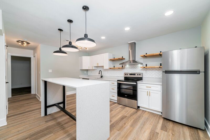 Foto principal - 1235 E Ocean View Ave