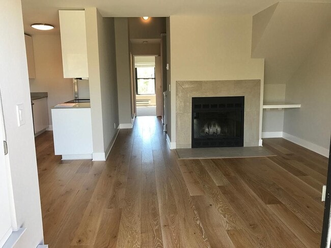 FireplaceKit - 8 Shoreline Ct