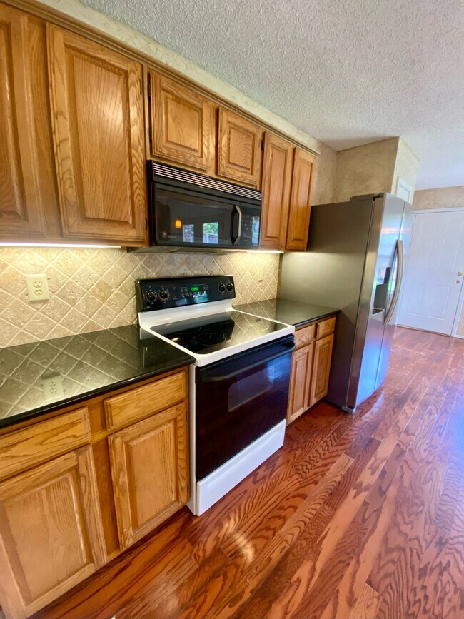 Foto del edificio - 2217 Brookside Dr