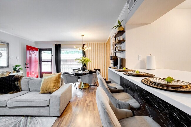 Foto del edificio - 4368 Cedar Springs Rd