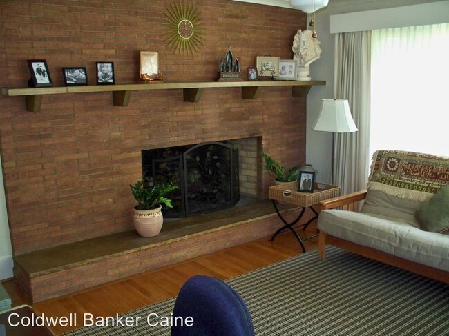 Building Photo - 3 br, 2 bath House - 133 Dellwood Drive