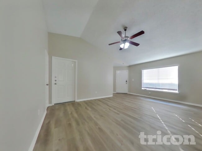 Building Photo - 3254 Kelling St