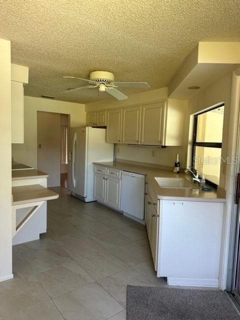 Building Photo - 324 Matisse Cir S