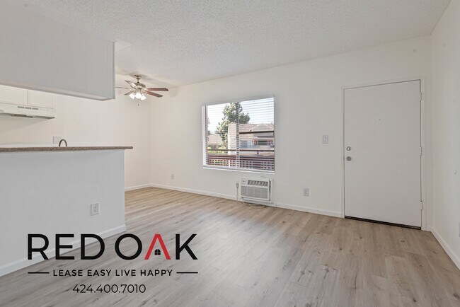 Foto del edificio - 15500 Foothill Blvd