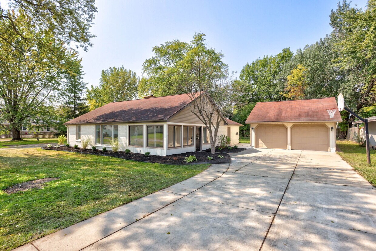 Foto principal - 7925 Otto St