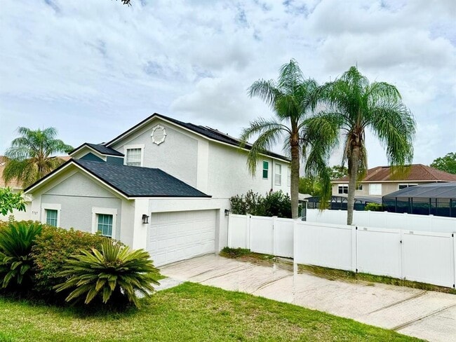 Foto del edificio - 7727 Glynde Hill Dr