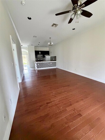 Foto del edificio - 398 Mesa Dr