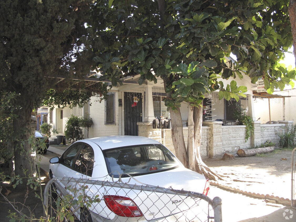 Foto del edificio - 6614 Middleton St