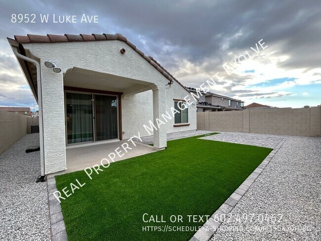 Foto del edificio - BRAND NEW GLENDALE HOME!