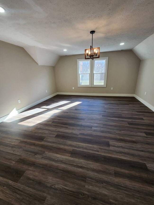 Foto del edificio - 1565 Hopkins Ave