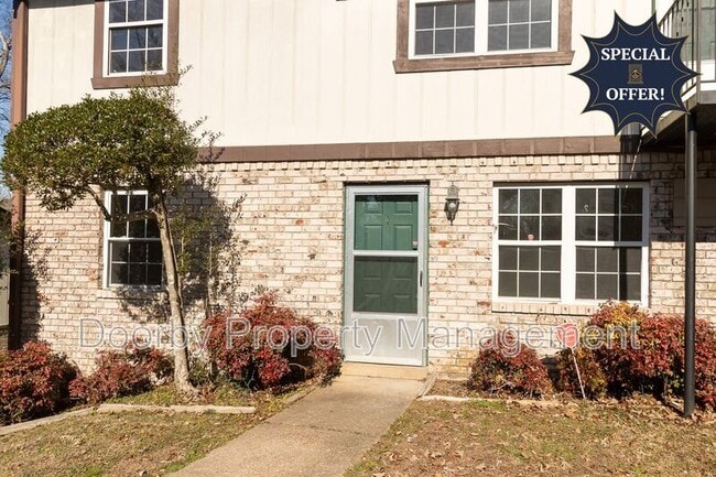 Building Photo - 2425 Ashmore Ave