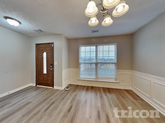 Building Photo - 1049 Octavia Ct