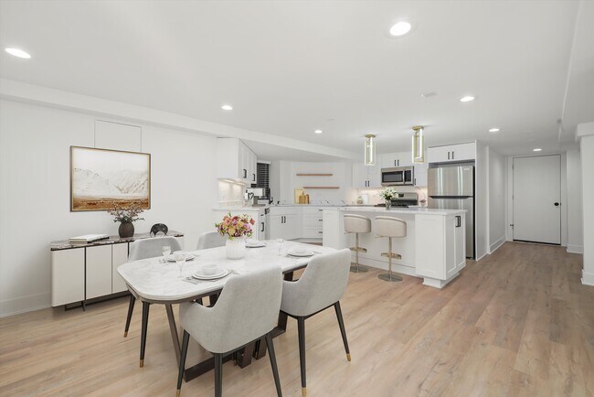 Foto del edificio - 2613 N Fairfield Ave