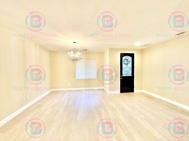 Foto del edificio - 3 Bedroom 2.5 Bathroom Home in Somersett with Resort Style Living and gold course views