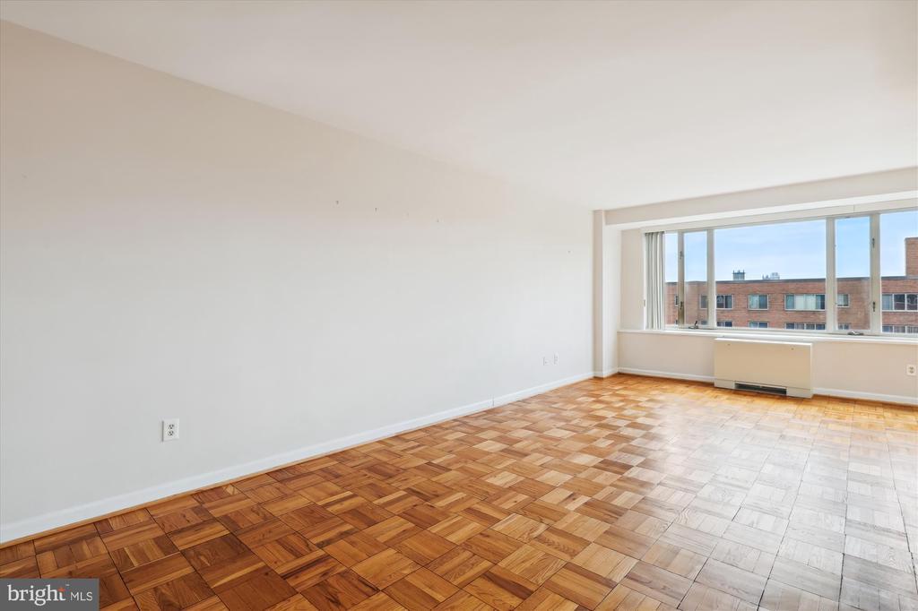 Primary Photo - 4301 Massachusetts Ave NW