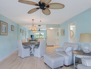 Building Photo - 5560 Tamberlane Cir