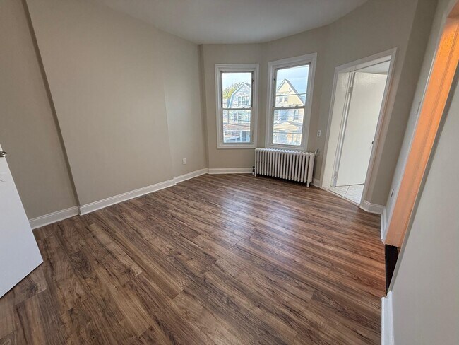 Foto del edificio - 221 Wilkinson Ave