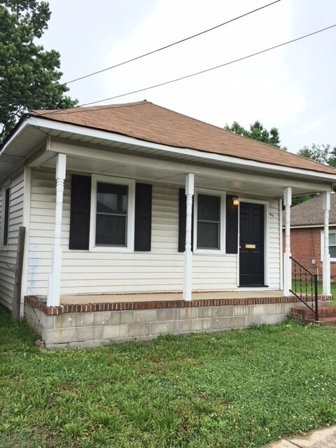 Primary Photo - 1131 41st St