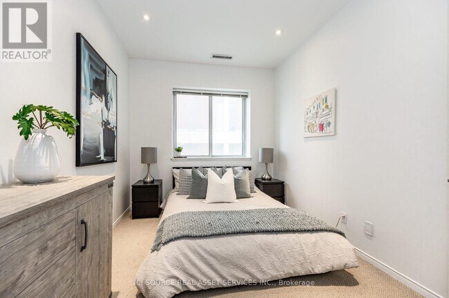 Photo du bâtiment - 308-600 EGLINTON Ave