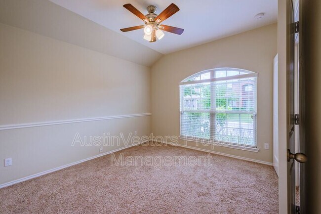 Foto del edificio - 17624 Bridgefarmer Blvd