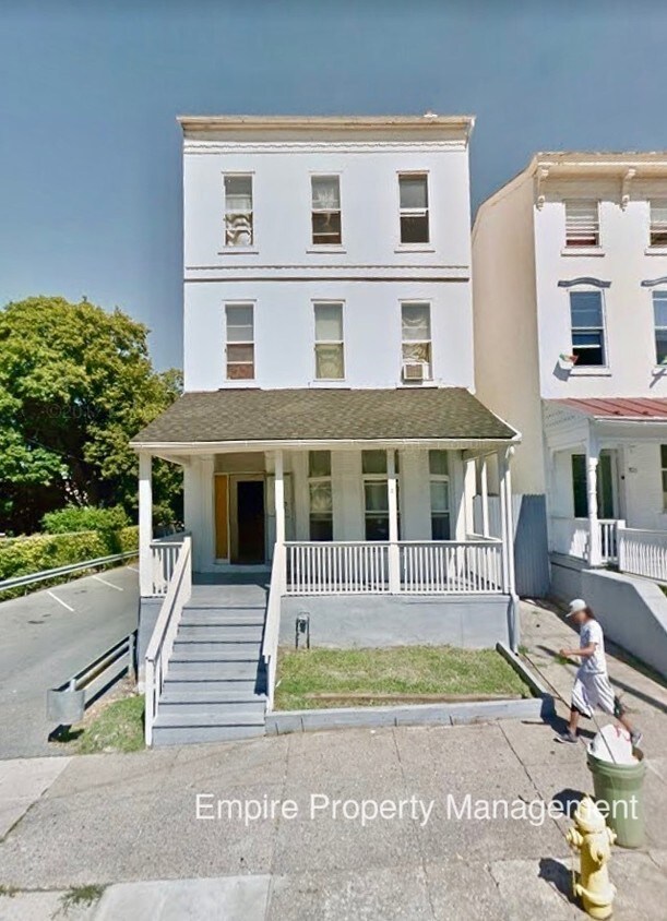 323 N 6th St Unit 5, Allentown, PA 18102 Apartment for Rent in