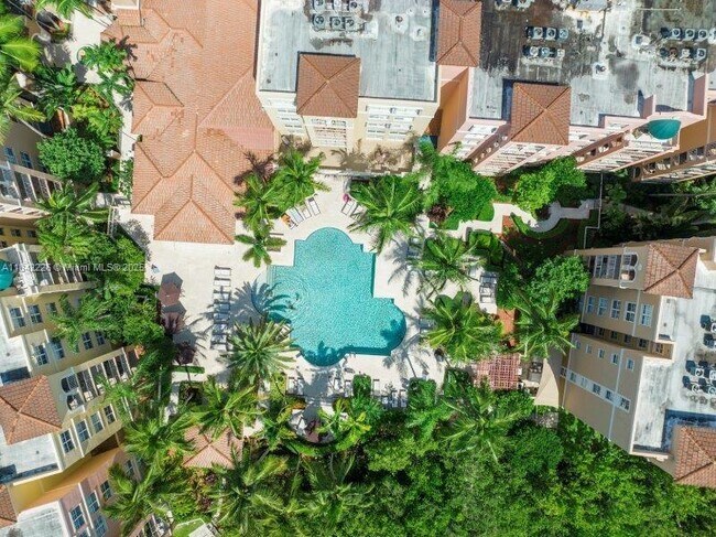 Foto del edificio - 19999 E Country Club Dr