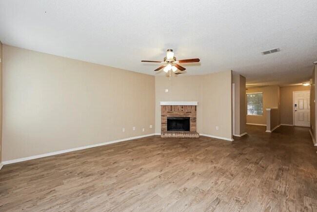 Building Photo - 2916 Barberini Dr