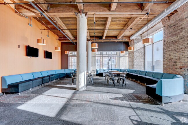 Sala del club - The Letterman