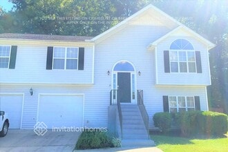 Building Photo - 1722 Graywood Dr SE