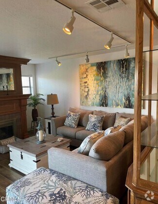 Building Photo - 615 Island View Cir
