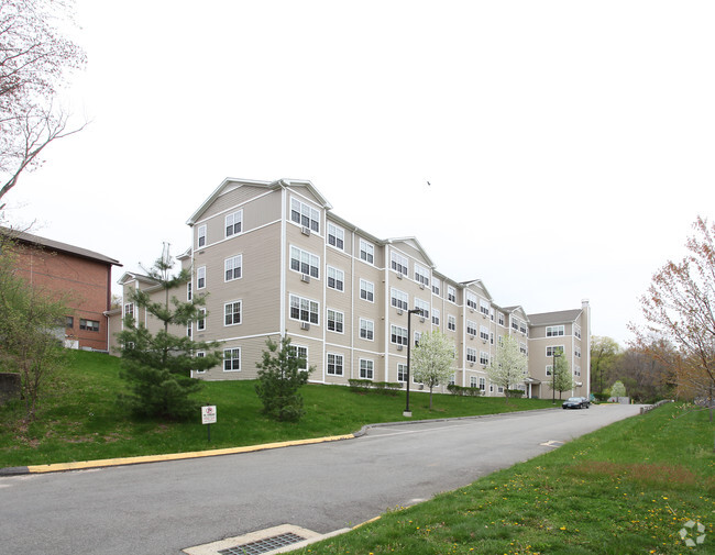 Building Photo - Luther Ridge/ Luther Manor