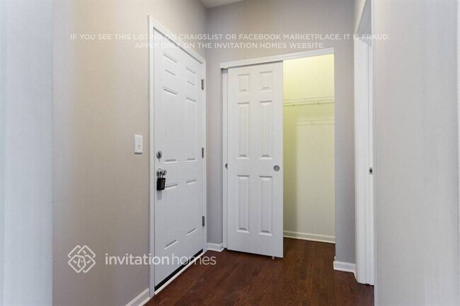 Foto del edificio - 1415 Baltz Dr