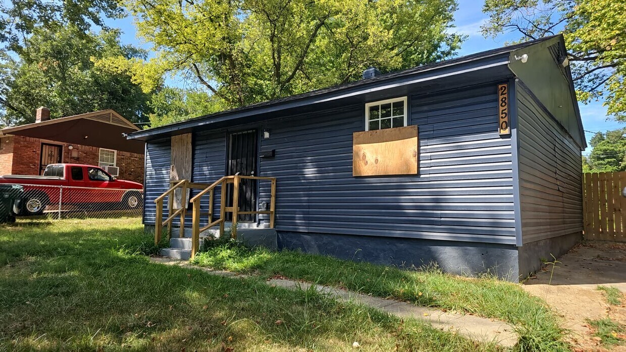 Foto principal - 2850 Montague Ave