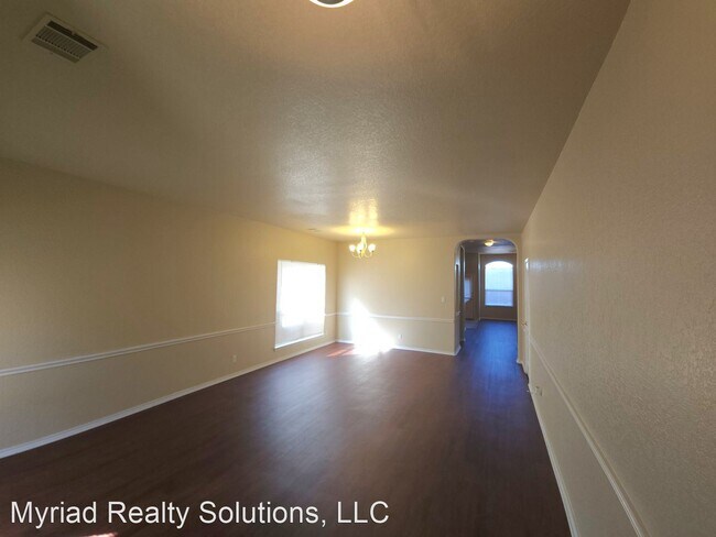 Foto del edificio - 4 br, 3.5 bath House - 21215 Encino Ash