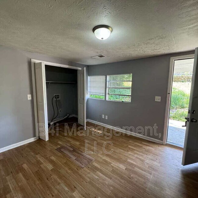 Foto del edificio - 3175 Washington Rd