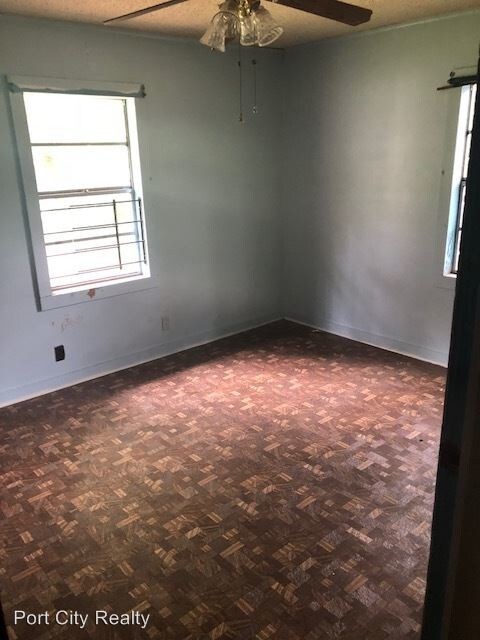 Building Photo - 3 br, 2 bath House - 9685 Darrell Ave
