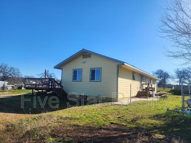 Building Photo - 4279 Fruitland Rd
