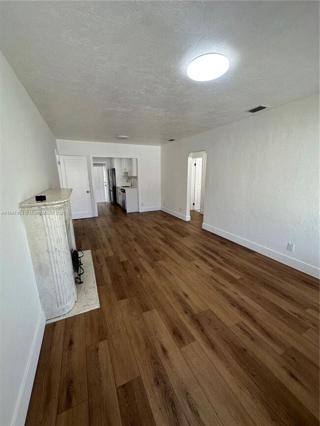 Foto del edificio - 4315 SW 9th Terrace