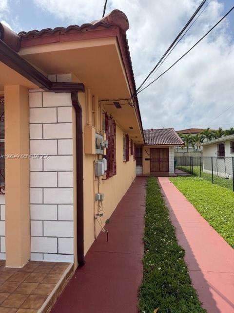 Foto del edificio - 3112 SW 17th St