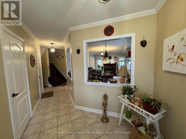 Building Photo - 659 Garden Walk