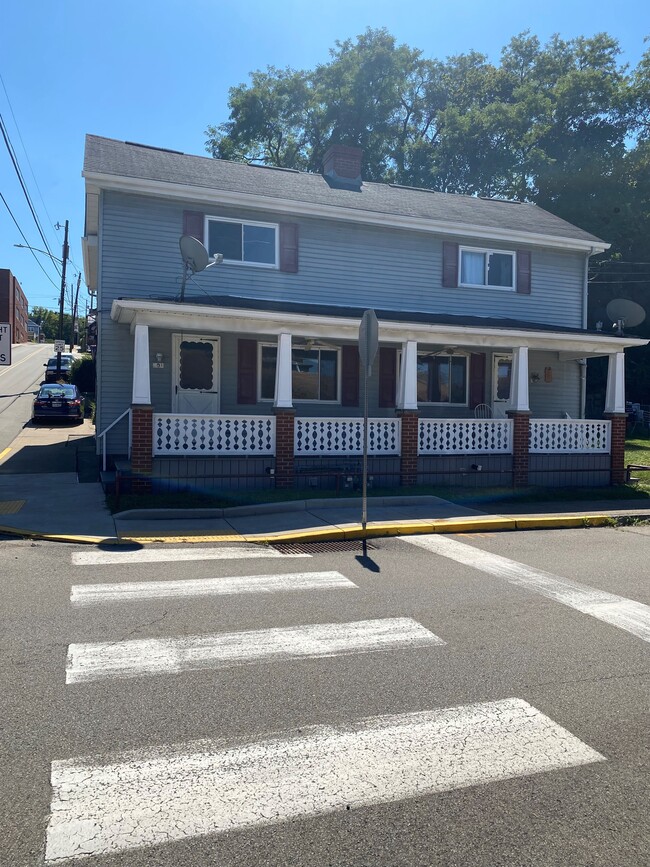 Building Photo - 501 3rd Ave