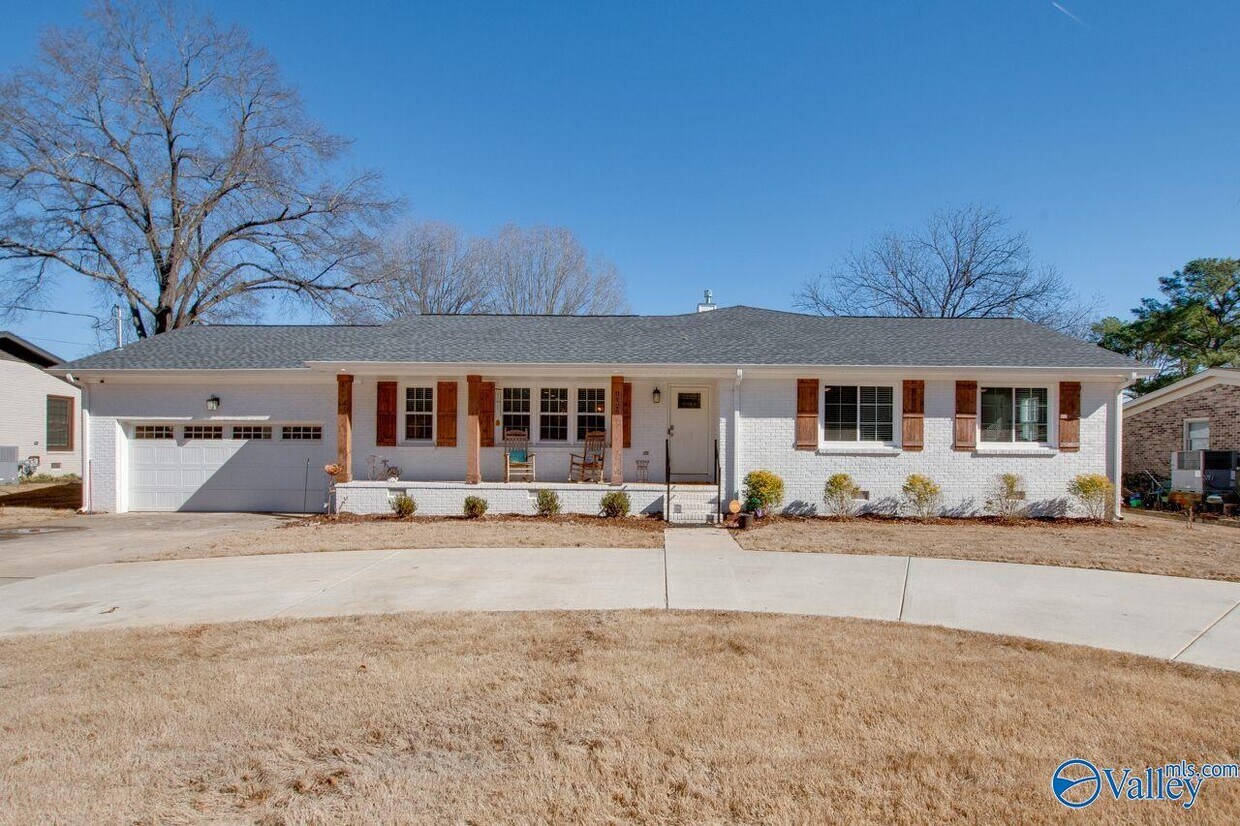 Primary Photo - 8129 Hickory Hill Ln SE