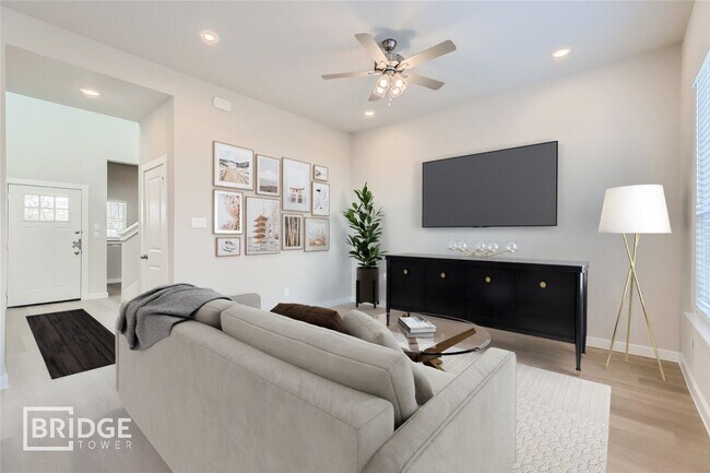 Foto del edificio - 2207 Kincaid Ln